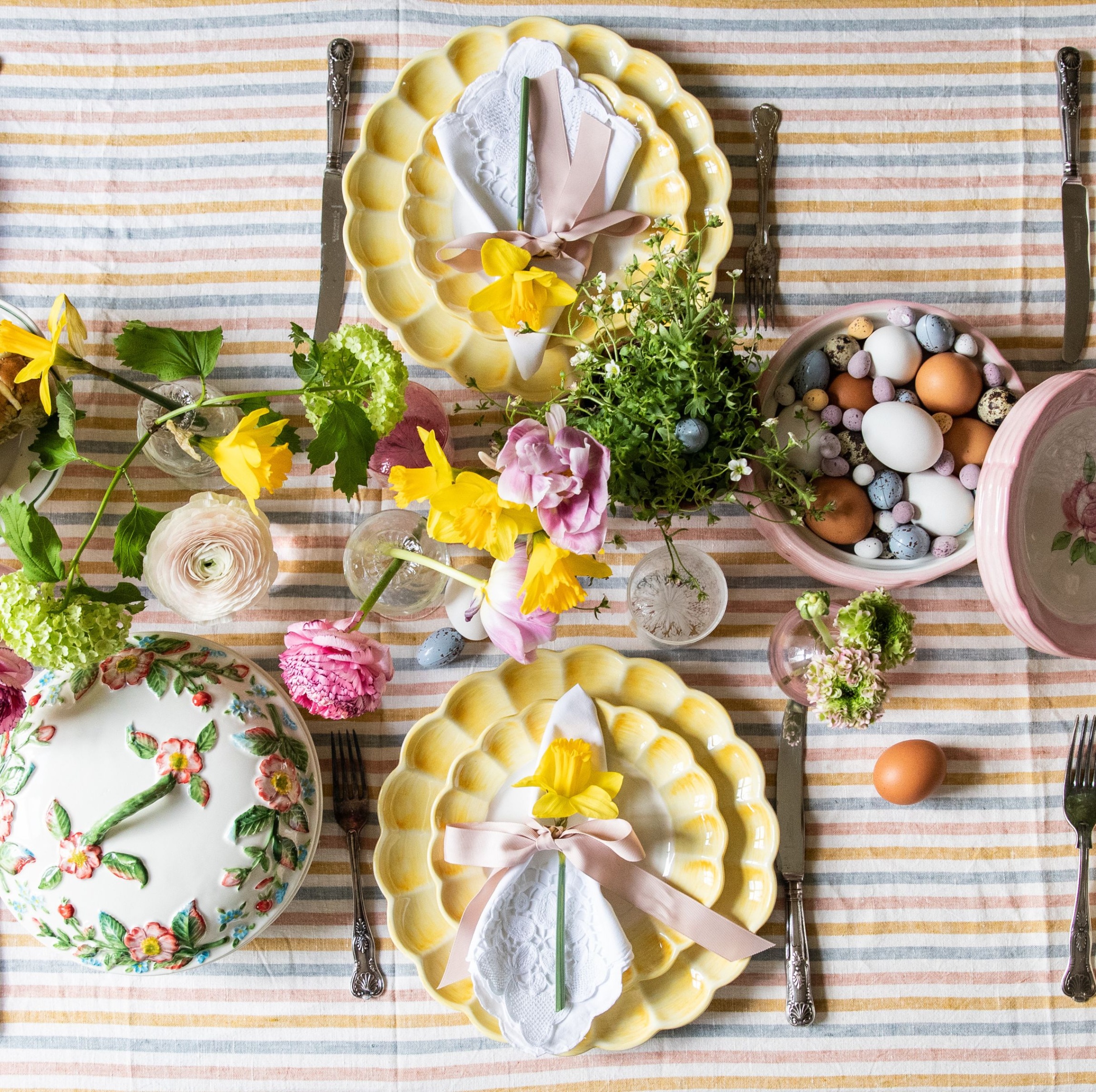 Spruce Up Your Easter Table With These Fun And Festive Decor Ideas